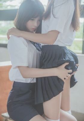 善良的美女秘书